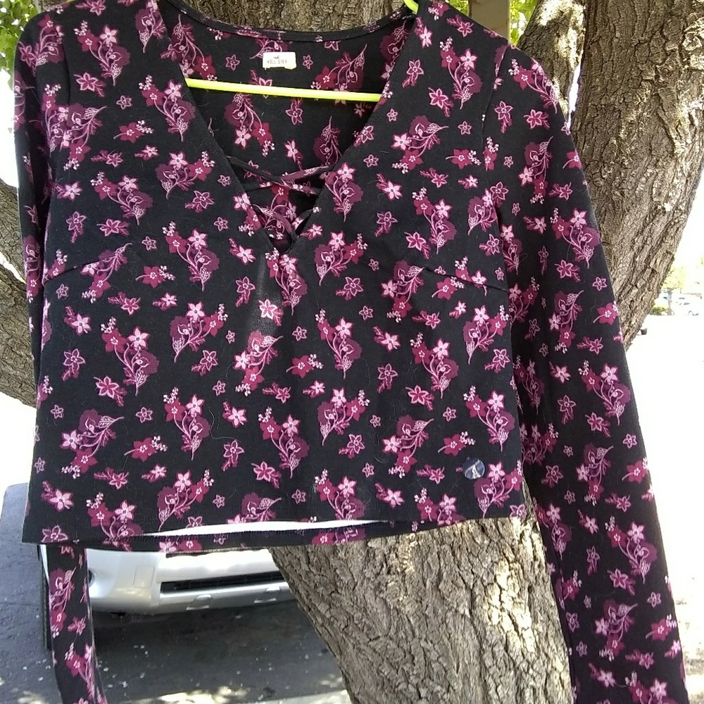 New Hollister Large  Long Slv Crop Top